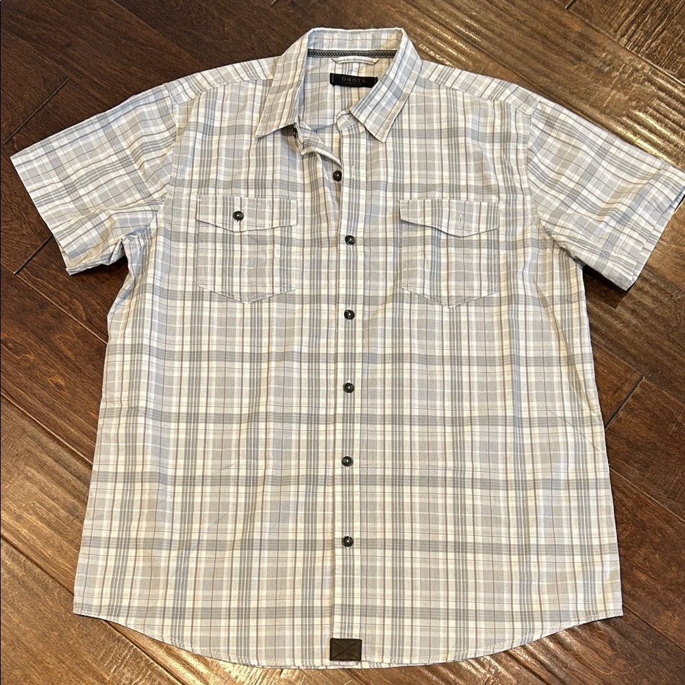 Men's Casual Plaid Button-Down Shirt